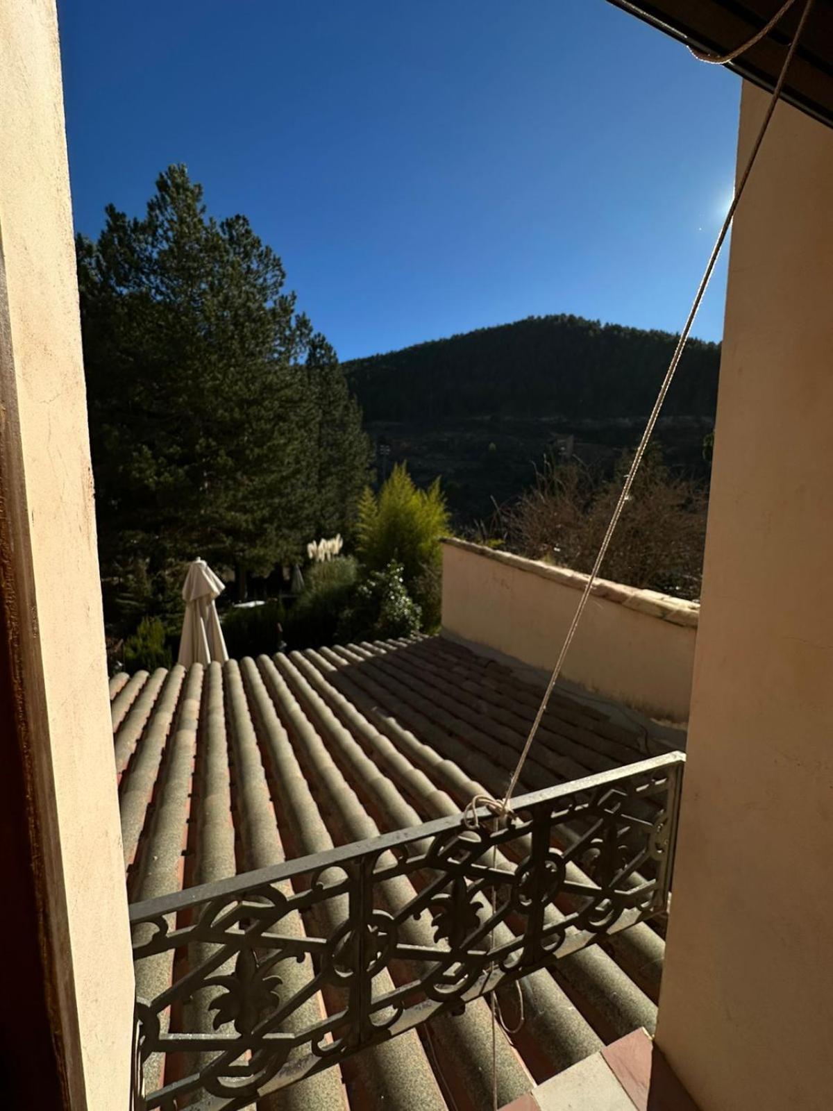 Hotel De La Villa รูเบียโลส เด โมรา ภายนอก รูปภาพ